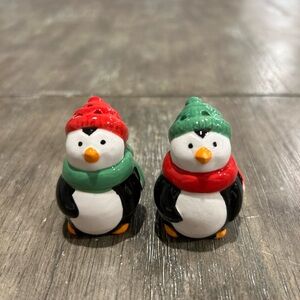 Vintage Penguin Salt and Pepper Shakers Christmas Edition Made In Japan